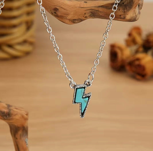 Lighting Turquoise Necklace