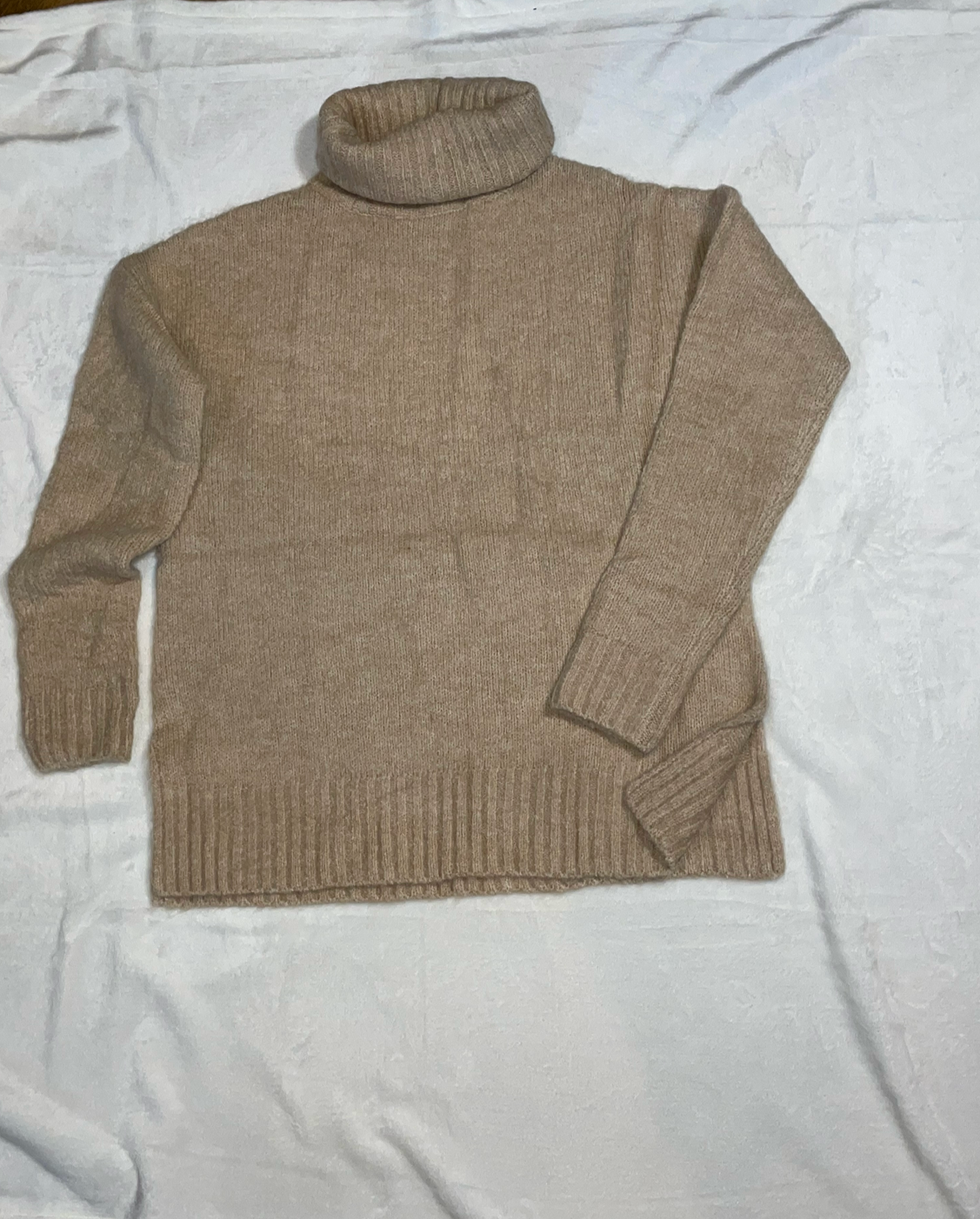 Loose Fitting Ribbed Sweater